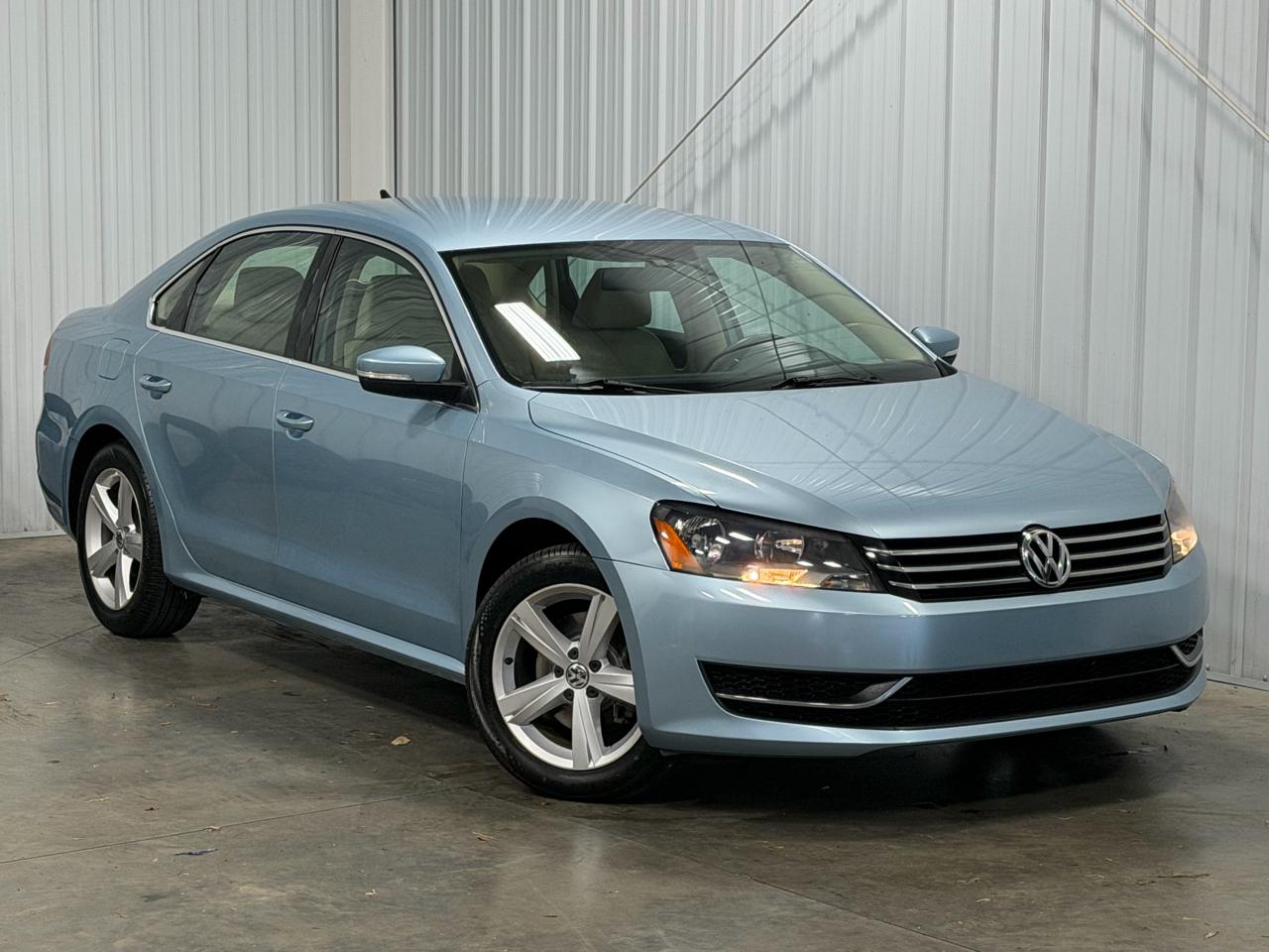 Volkswagen Passat 4dr Sdn 2.5L Auto SE 2013