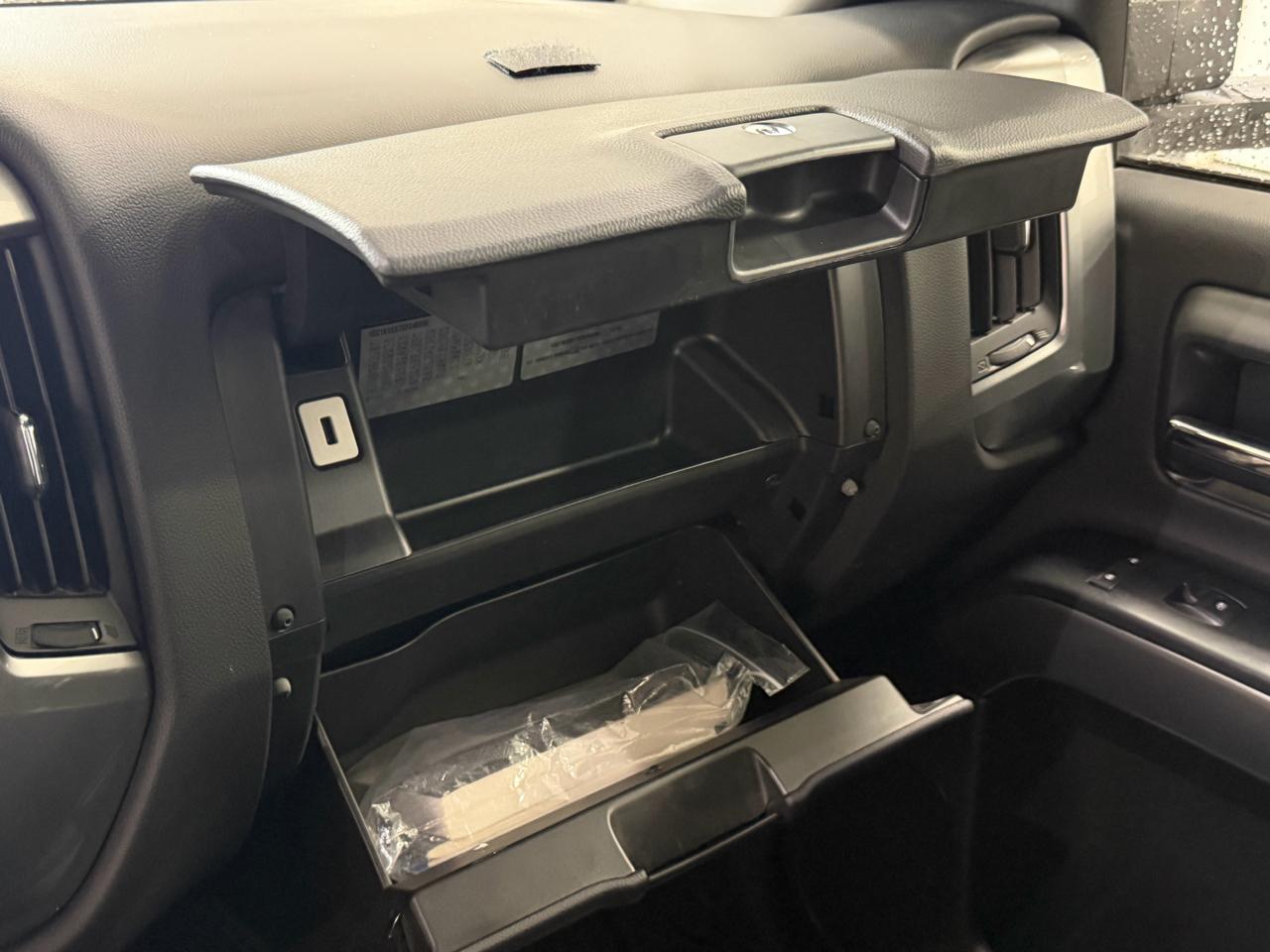 Chevrolet Silverado 2500HD 4WD Crew Cab 153.7" LT 2016