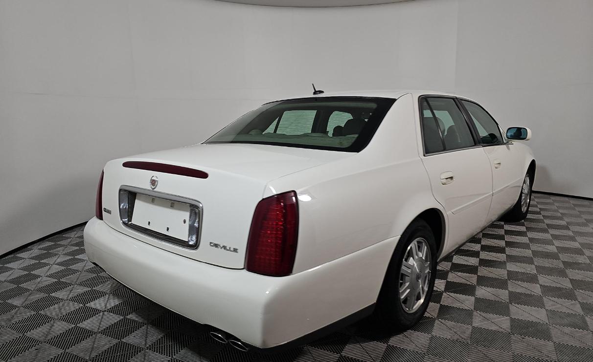 Cadillac DeVille 4dr Sdn w/Livery Pkg 2005