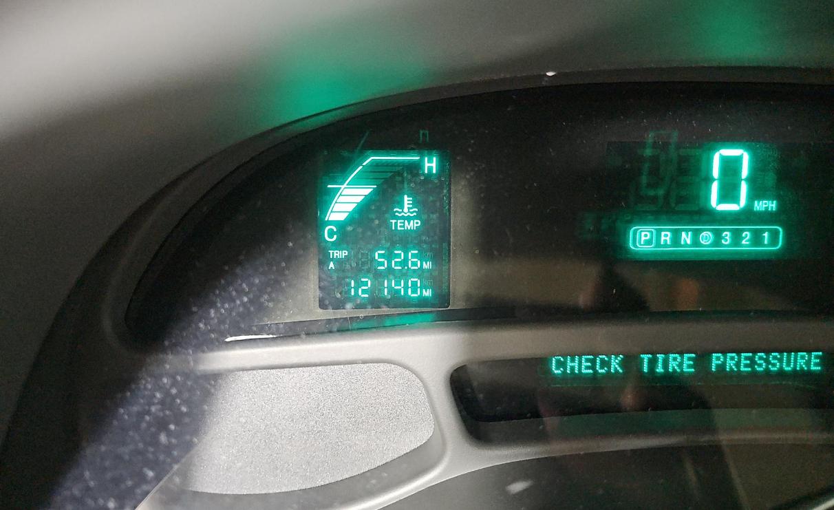 Cadillac DeVille 4dr Sdn w/Livery Pkg 2005