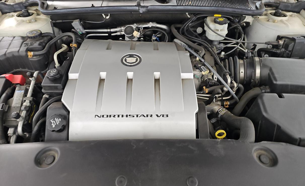 Cadillac DeVille 4dr Sdn w/Livery Pkg 2005