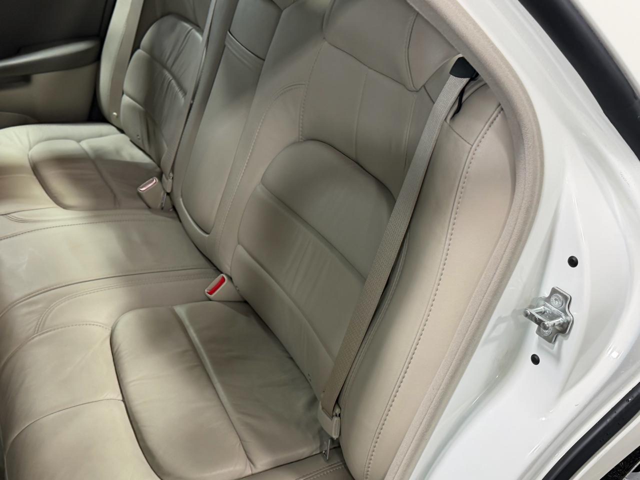 Cadillac DeVille 4dr Sdn w/Livery Pkg 2005