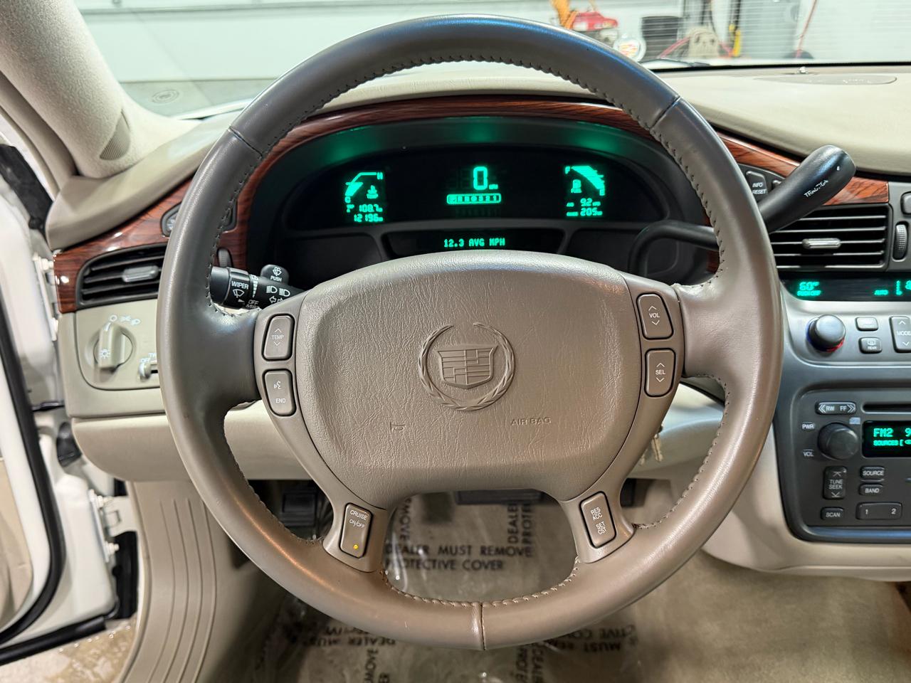 Cadillac DeVille 4dr Sdn w/Livery Pkg 2005