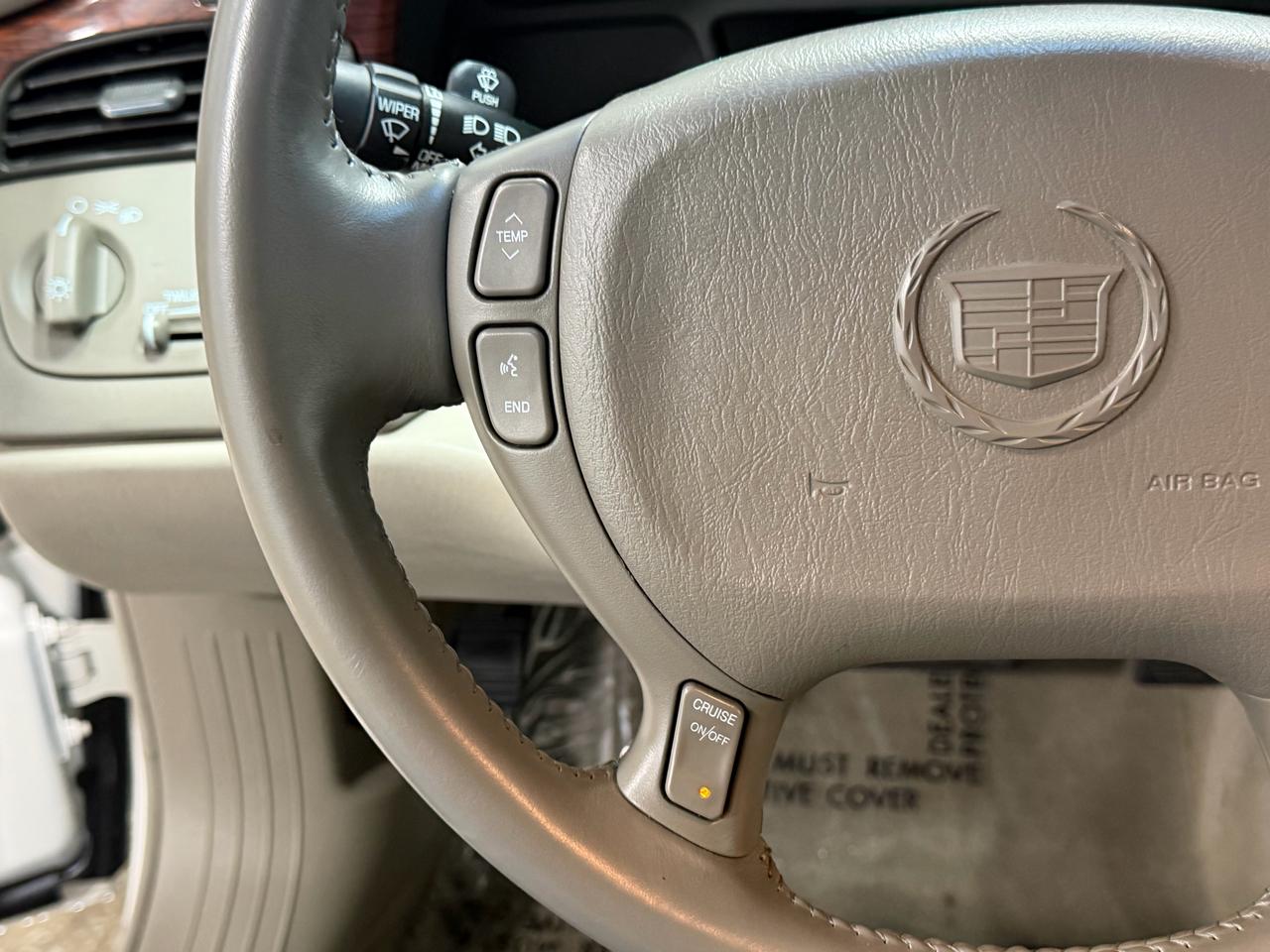 Cadillac DeVille 4dr Sdn w/Livery Pkg 2005