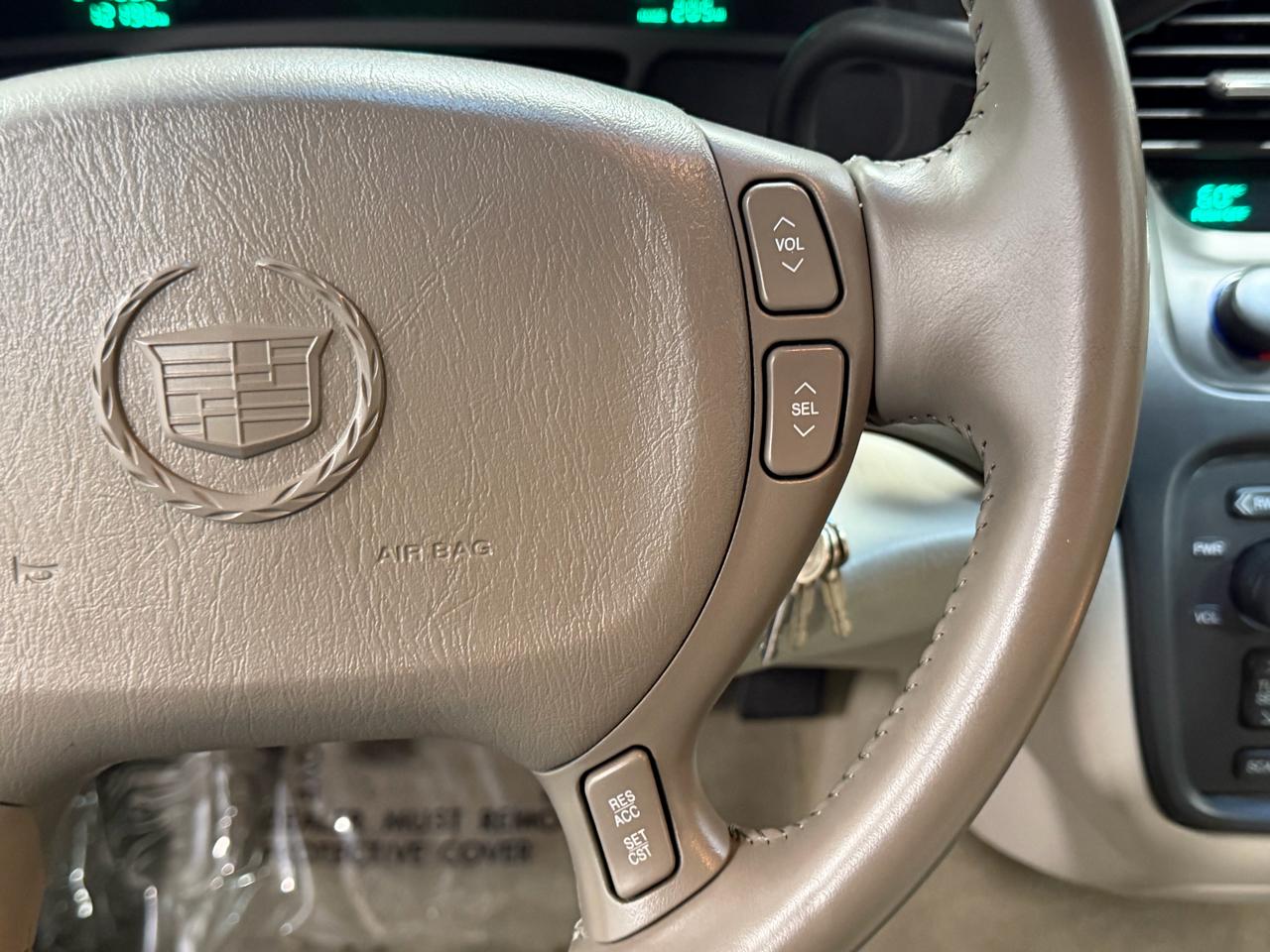 Cadillac DeVille 4dr Sdn w/Livery Pkg 2005