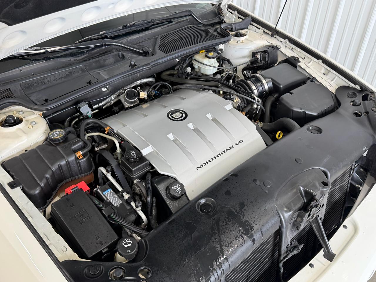 Cadillac DeVille 4dr Sdn w/Livery Pkg 2005