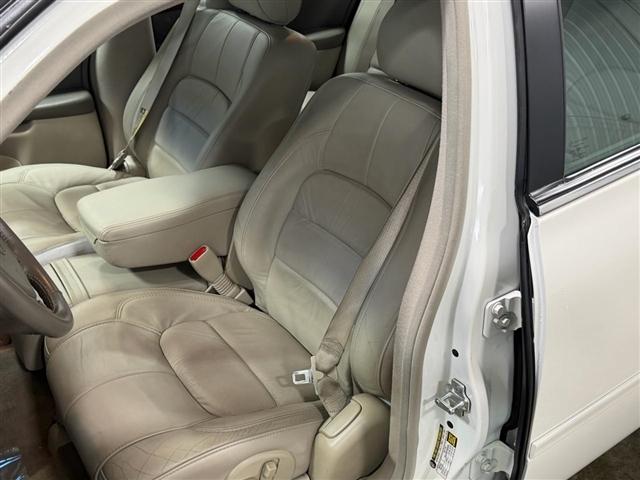 Cadillac DeVille 4dr Sdn w/Livery Pkg 2005