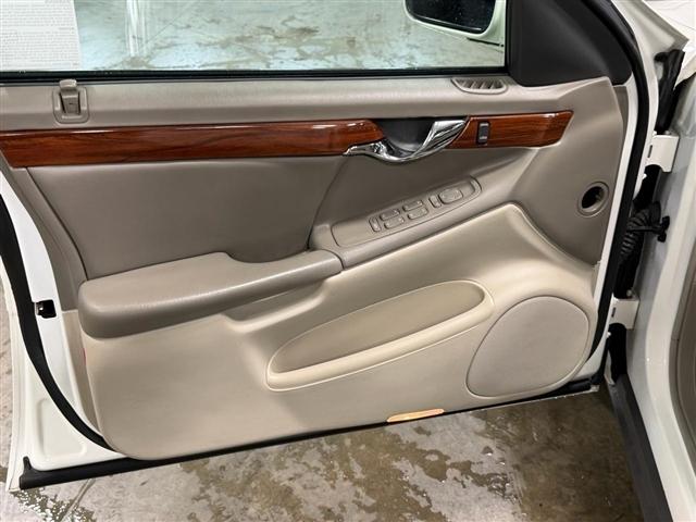 Cadillac DeVille 4dr Sdn w/Livery Pkg 2005