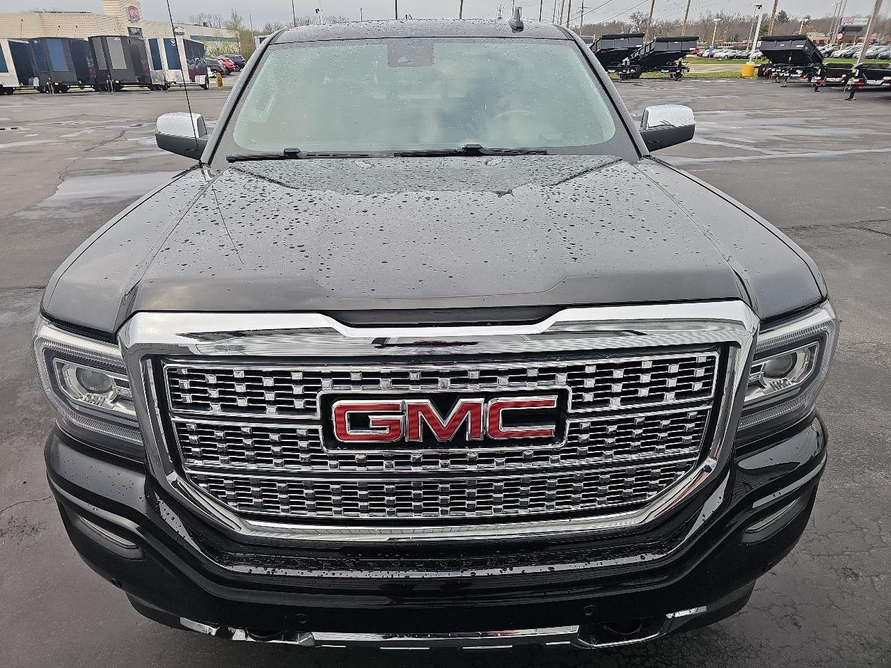 GMC Sierra 1500 4WD Crew Cab 143.5" Denali 2018