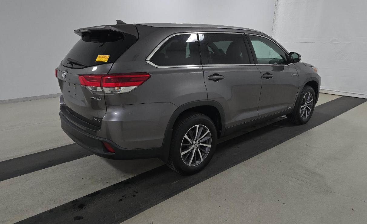 Toyota Highlander Hybrid XLE V6 AWD (Natl) 2019