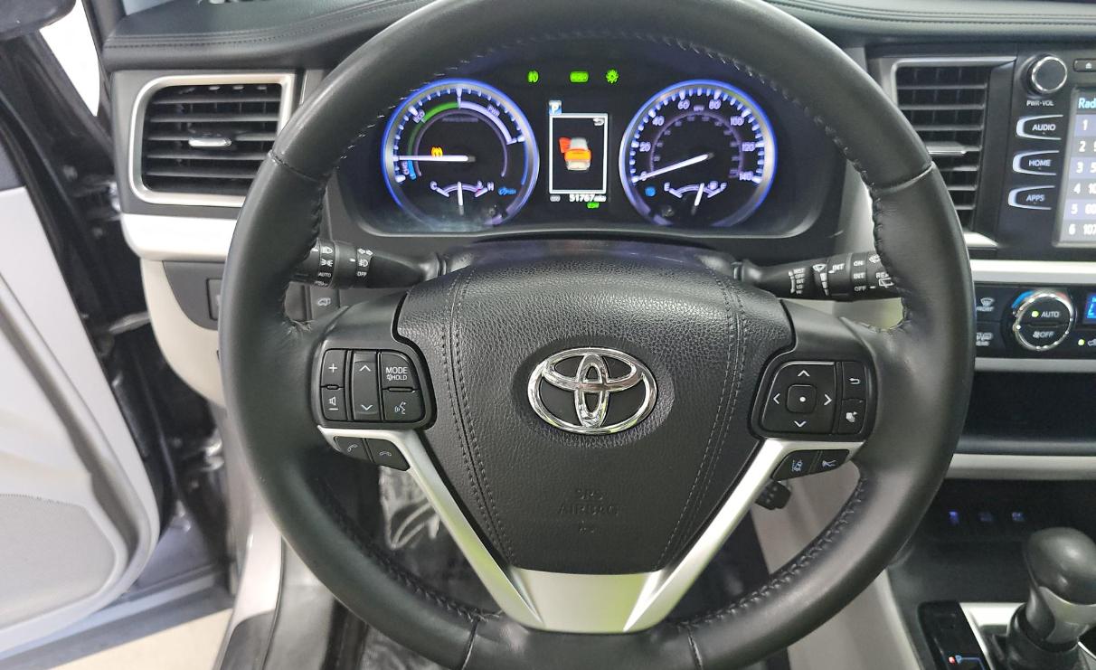 Toyota Highlander Hybrid XLE V6 AWD (Natl) 2019