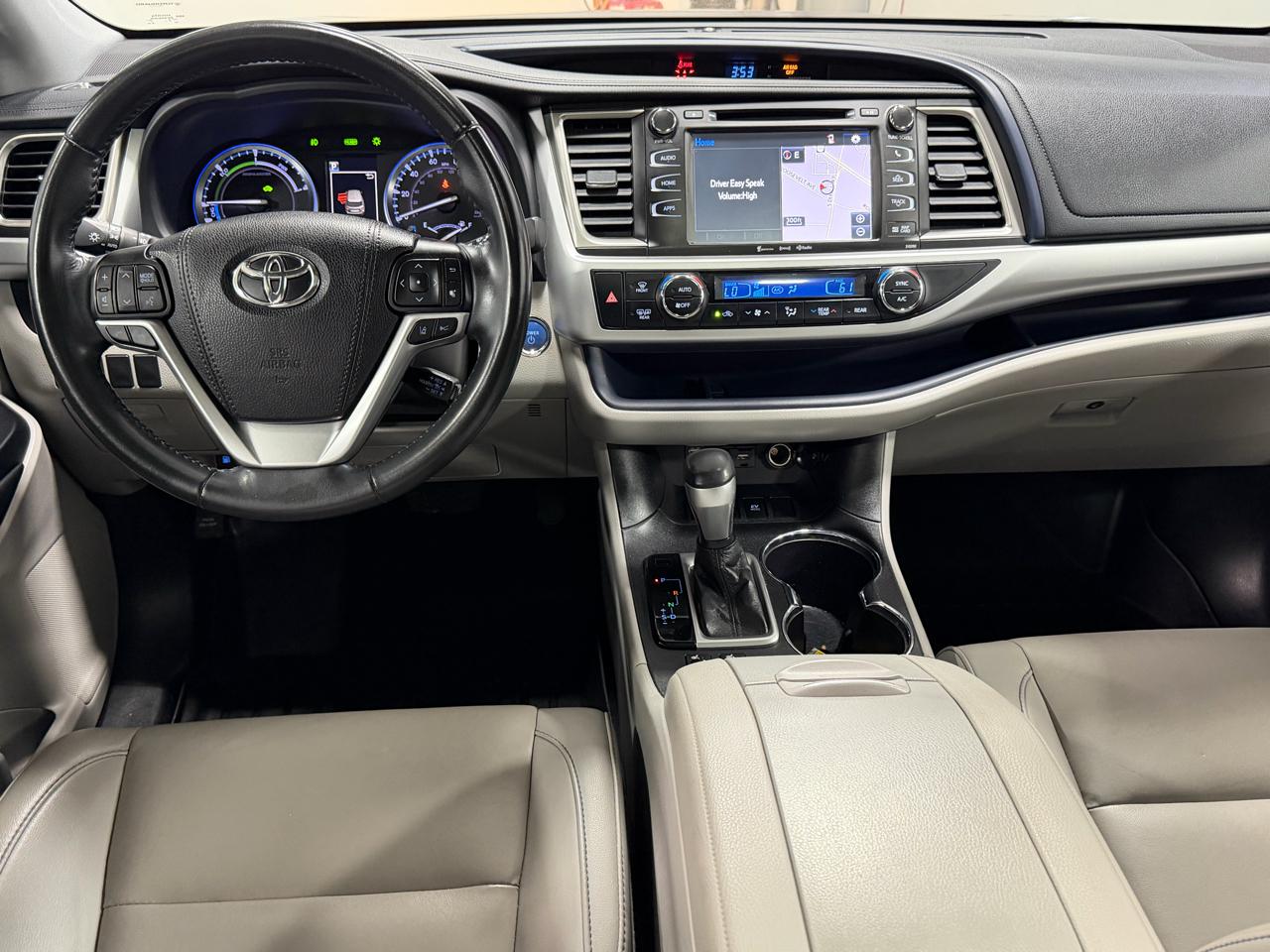 Toyota Highlander Hybrid XLE V6 AWD (Natl) 2019