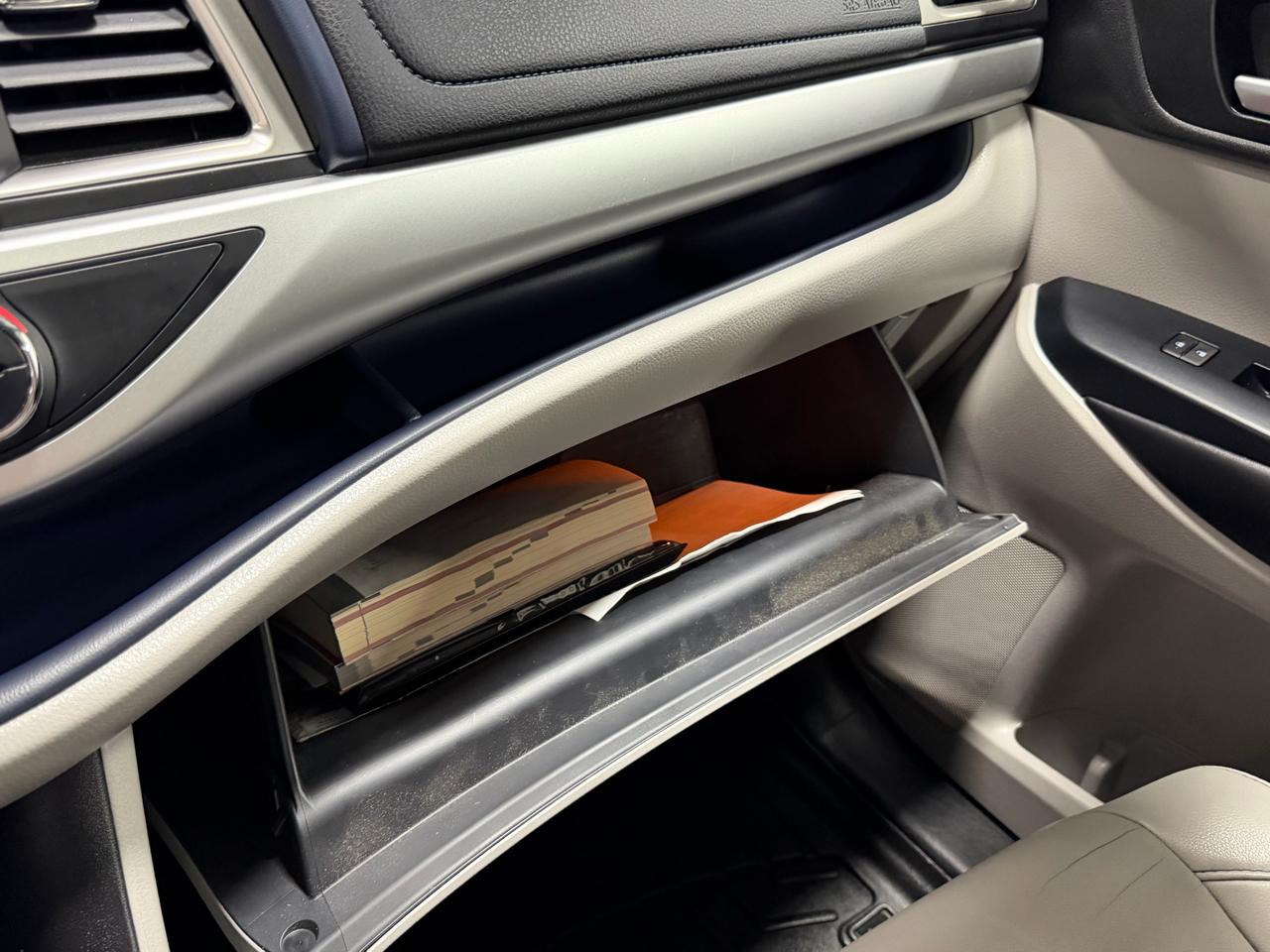 Toyota Highlander Hybrid XLE V6 AWD (Natl) 2019