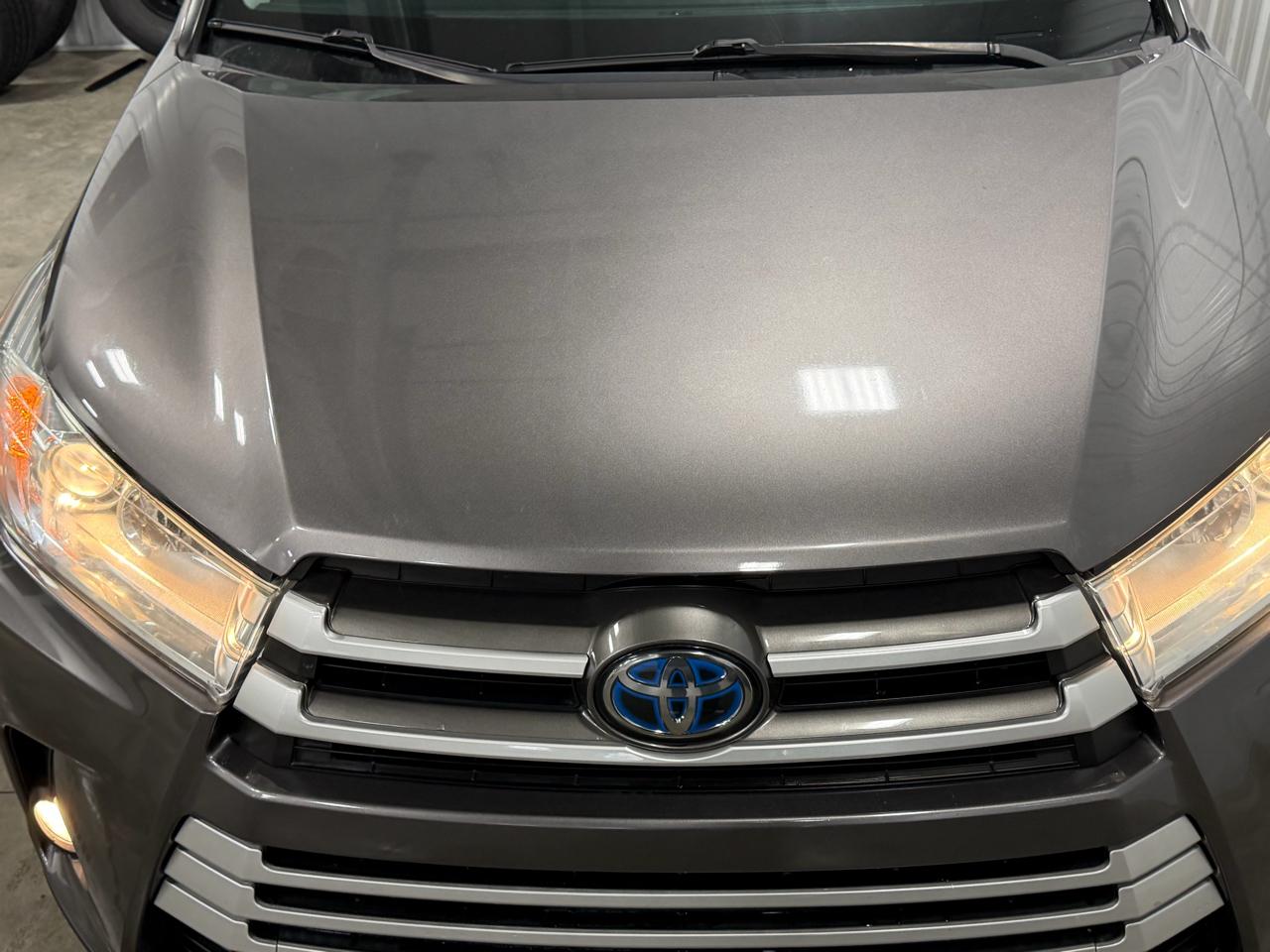 Toyota Highlander Hybrid XLE V6 AWD (Natl) 2019