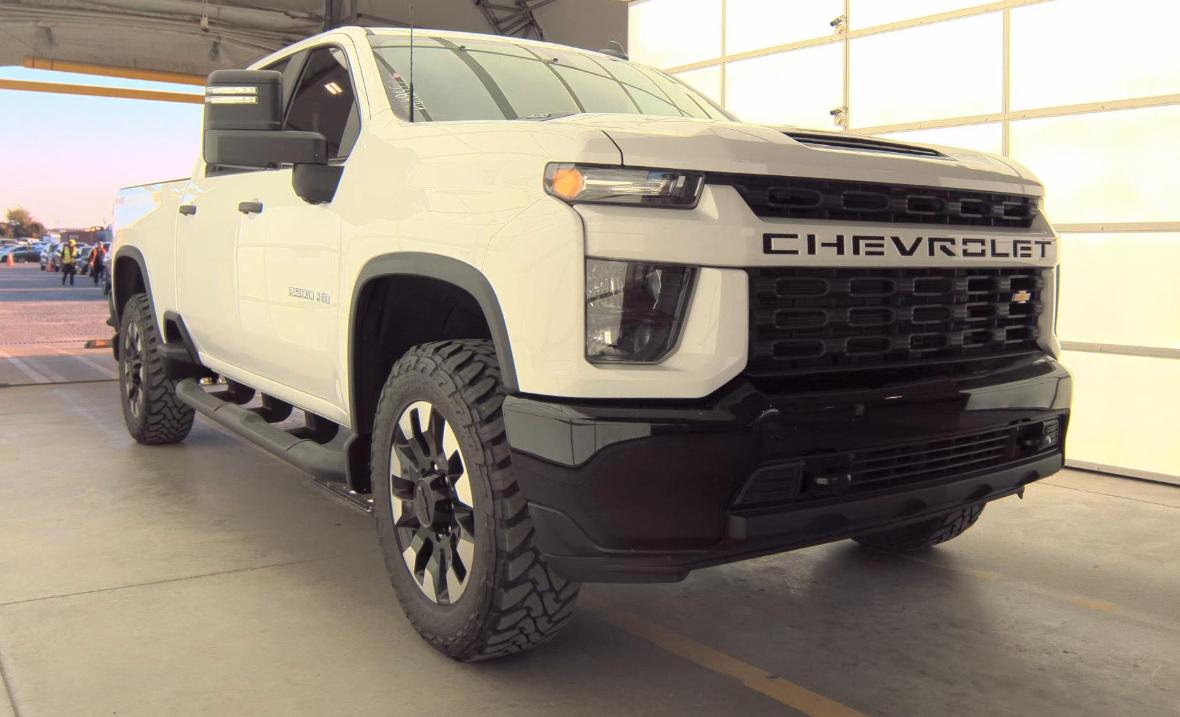 Chevrolet Silverado 2500HD 4WD Crew Cab 159" Custom 2020