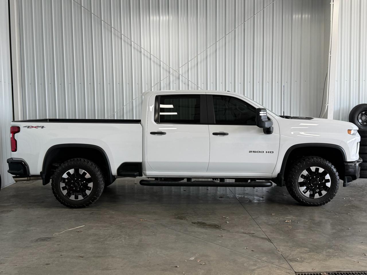 Chevrolet Silverado 2500HD 4WD Crew Cab 159" Custom 2020