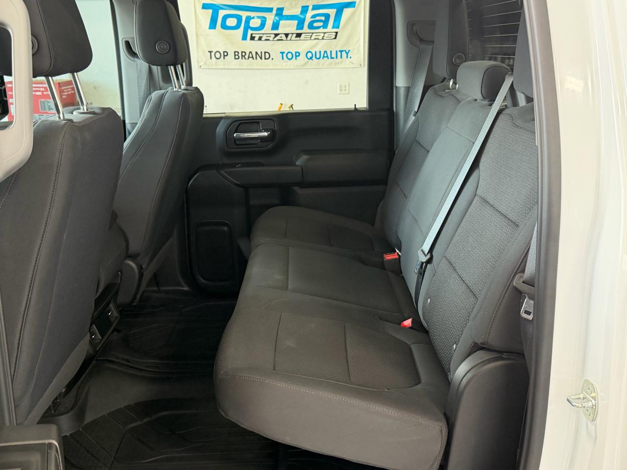 Chevrolet Silverado 2500HD 4WD Crew Cab 159" Custom 2020