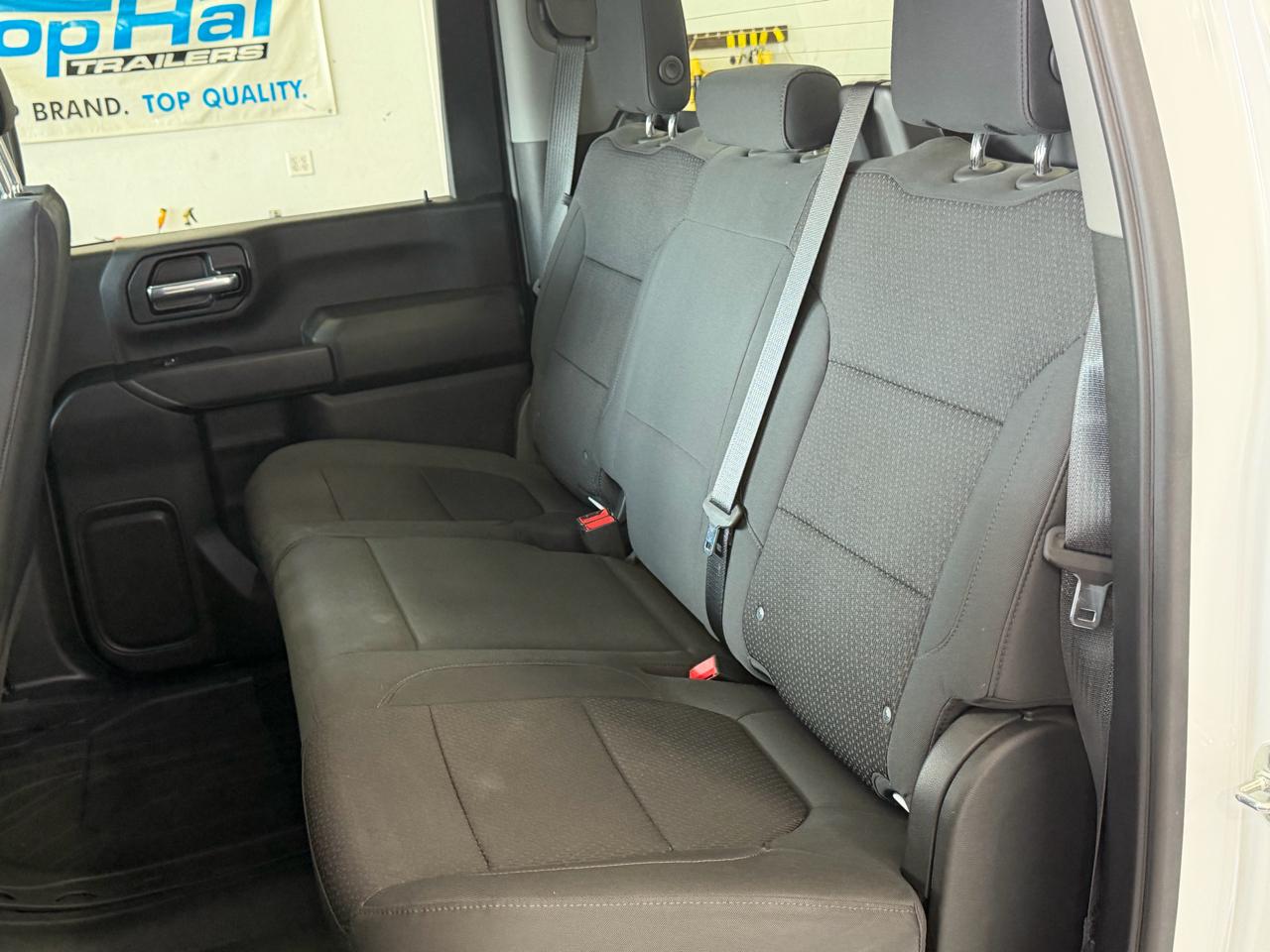 Chevrolet Silverado 2500HD 4WD Crew Cab 159" Custom 2020