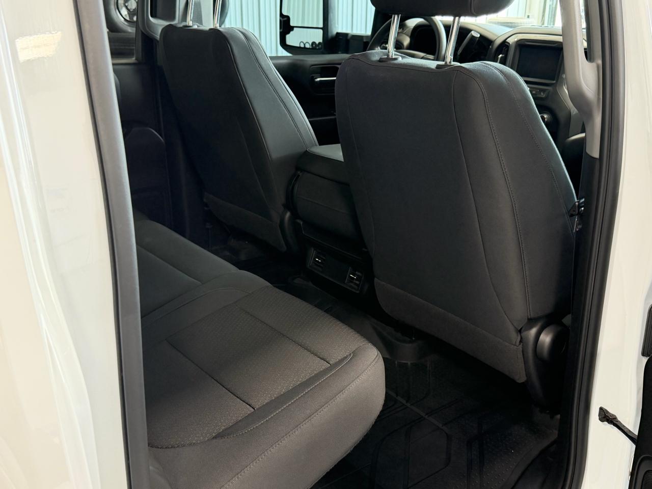 Chevrolet Silverado 2500HD 4WD Crew Cab 159" Custom 2020