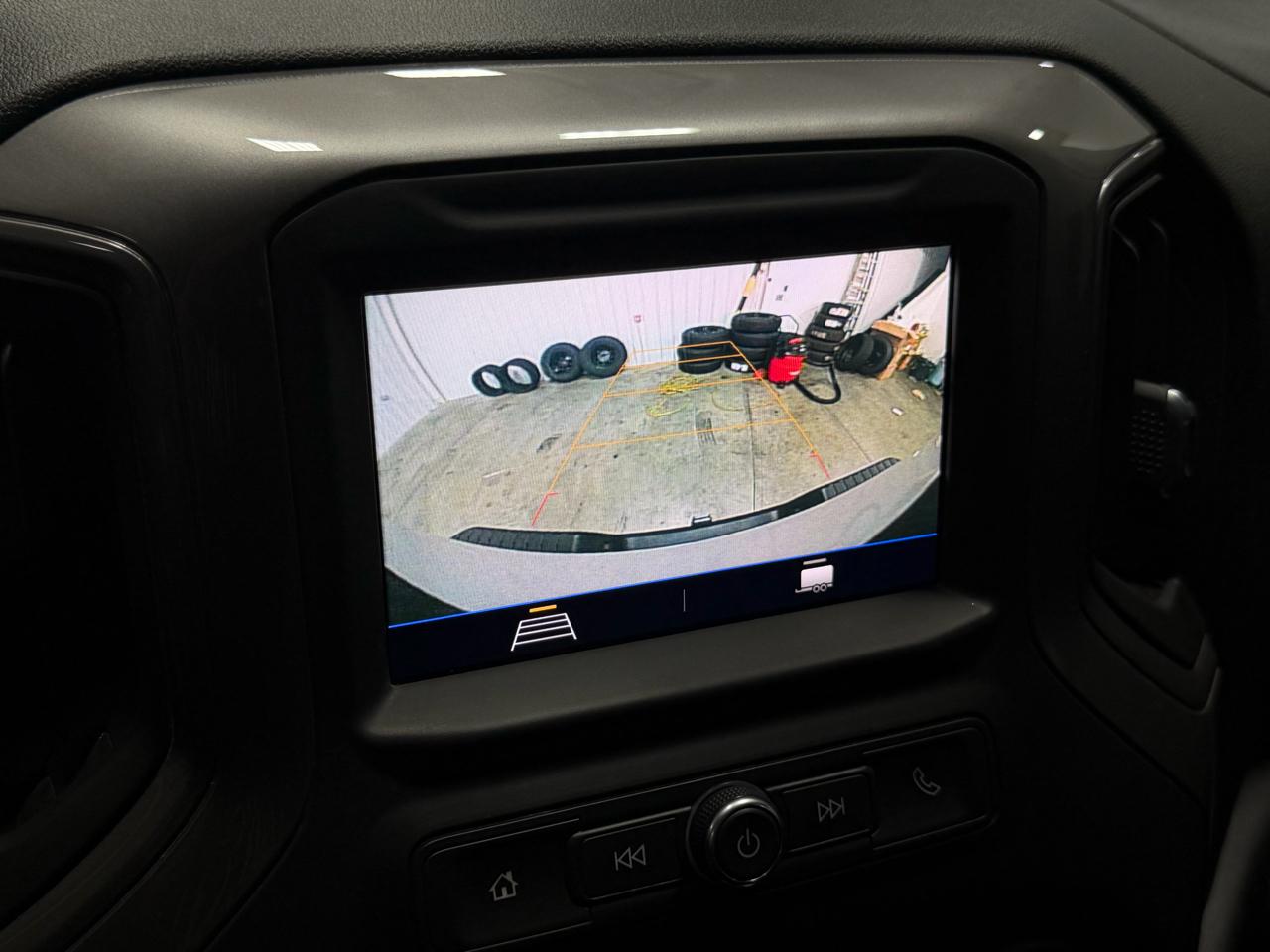 Chevrolet Silverado 2500HD 4WD Crew Cab 159" Custom 2020