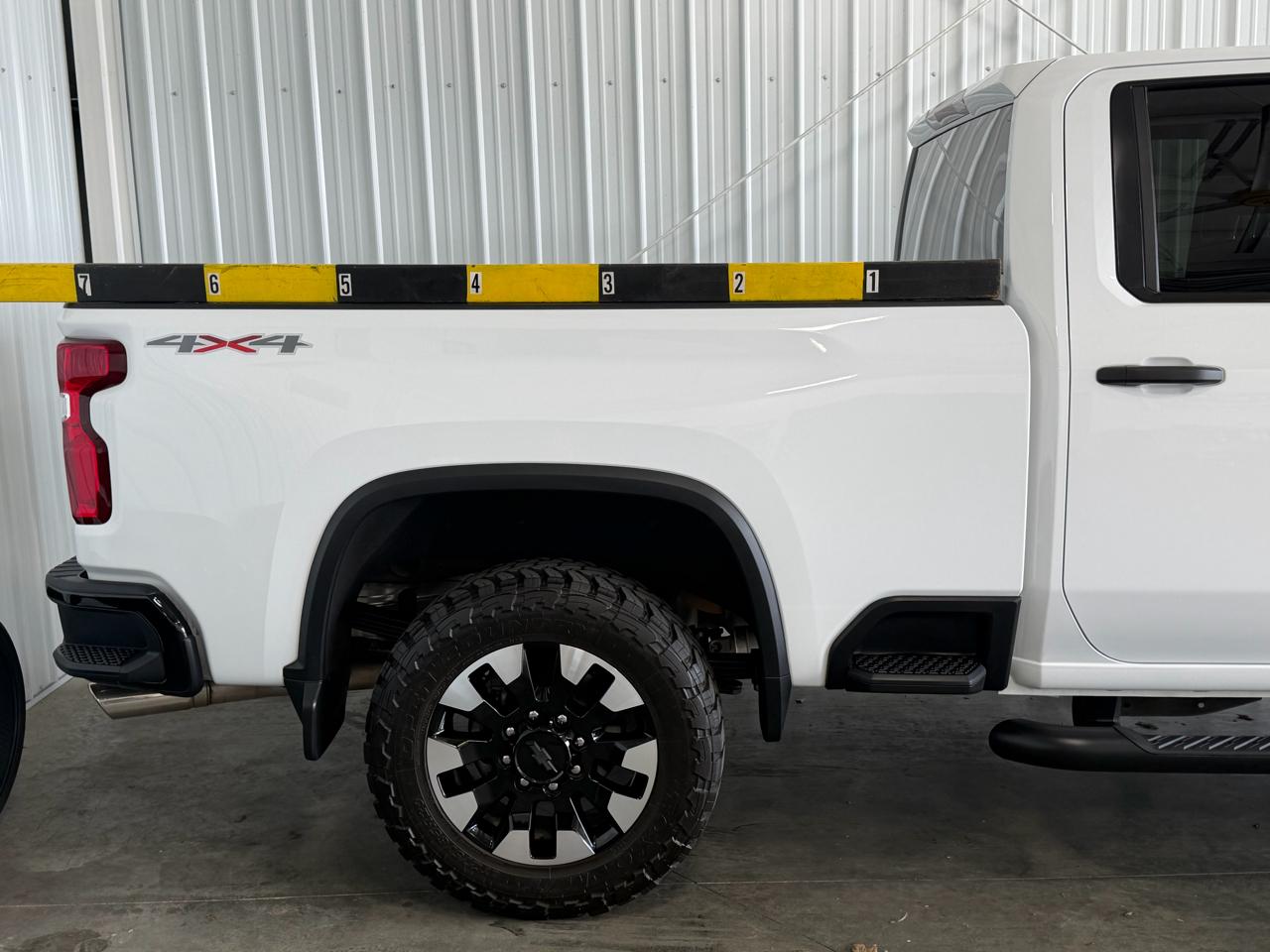 Chevrolet Silverado 2500HD 4WD Crew Cab 159" Custom 2020