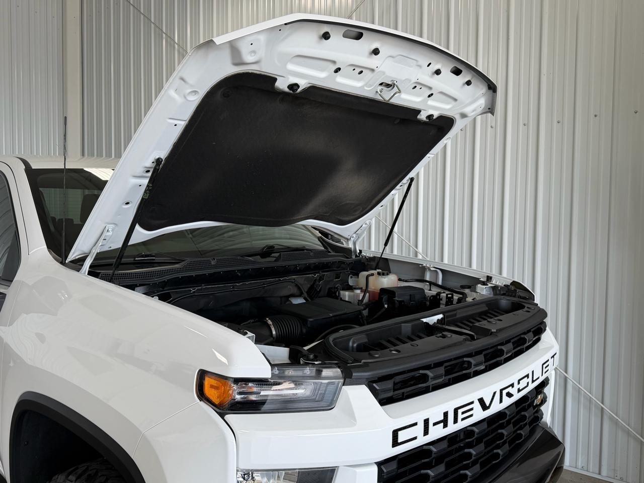 Chevrolet Silverado 2500HD 4WD Crew Cab 159" Custom 2020