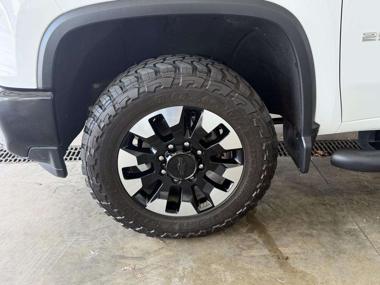 Chevrolet Silverado 2500HD 4WD Crew Cab 159" Custom 2020