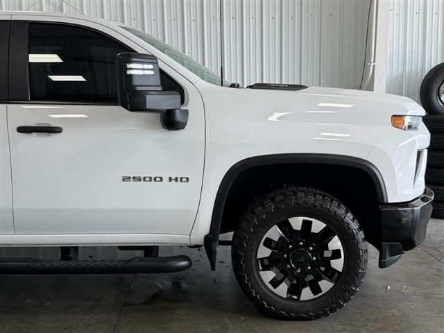 Chevrolet Silverado 2500HD 4WD Crew Cab 159" Custom 2020