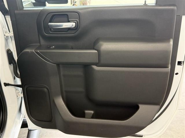 Chevrolet Silverado 2500HD 4WD Crew Cab 159" Custom 2020
