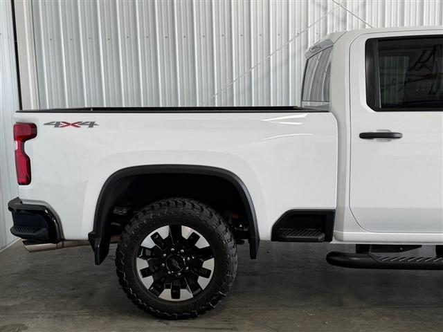 Chevrolet Silverado 2500HD 4WD Crew Cab 159" Custom 2020