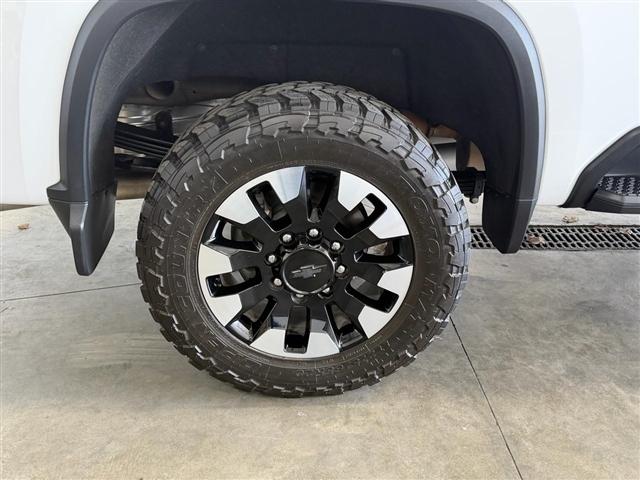 Chevrolet Silverado 2500HD 4WD Crew Cab 159" Custom 2020