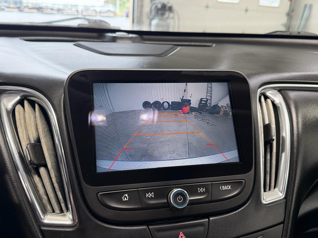 Chevrolet Malibu 4dr Sdn Hybrid w/1HY 2017