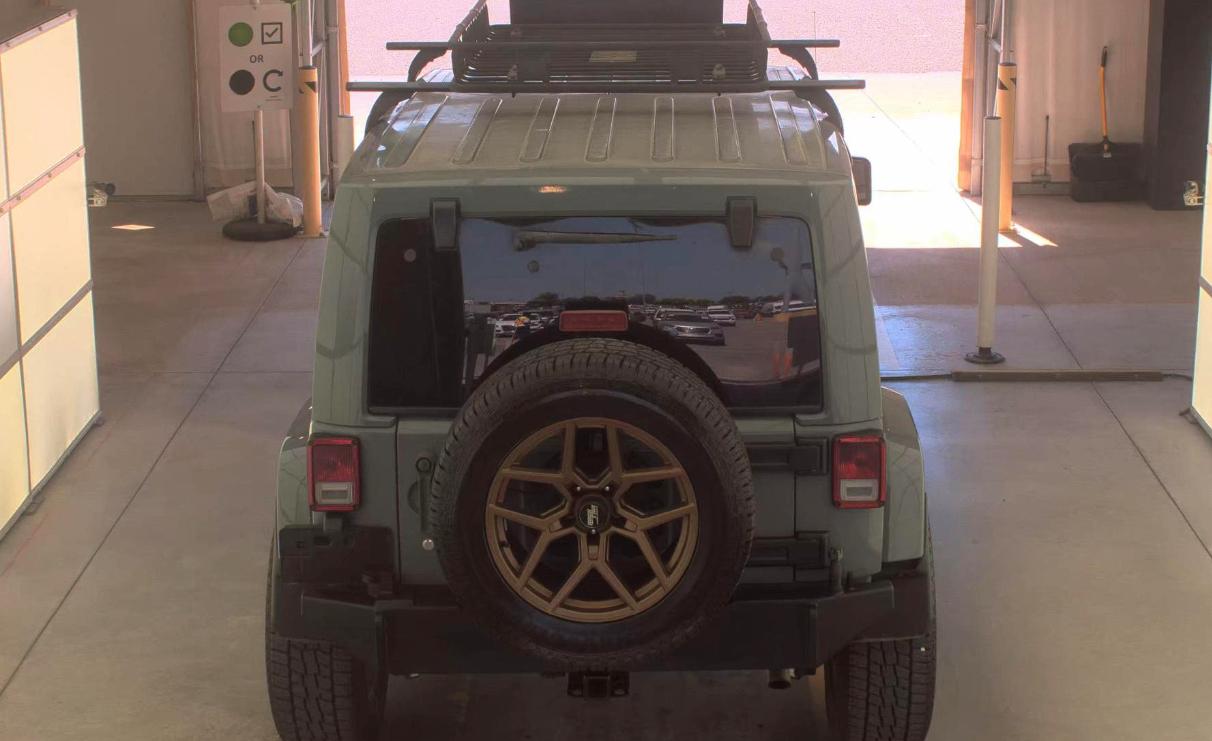 Jeep Wrangler Unlimited 4WD 4dr Sahara 2015