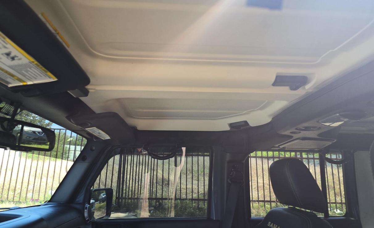 Jeep Wrangler Unlimited 4WD 4dr Sahara 2015