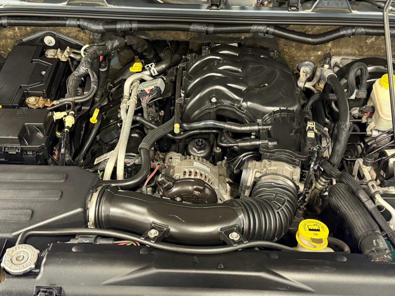 Jeep Wrangler Unlimited 4WD 4dr Sahara 2015