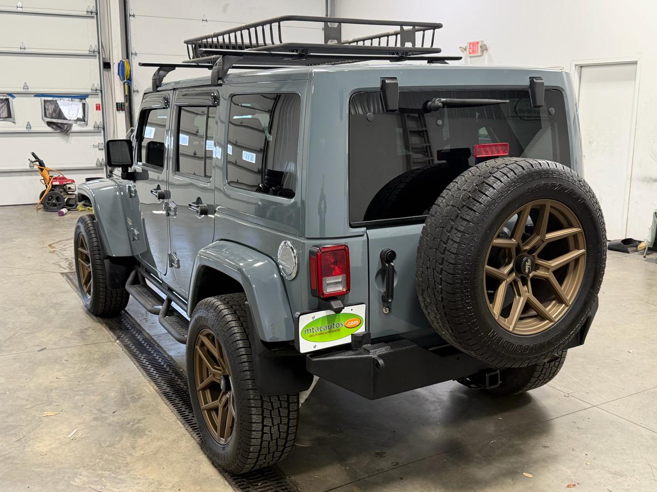 Jeep Wrangler Unlimited 4WD 4dr Sahara 2015
