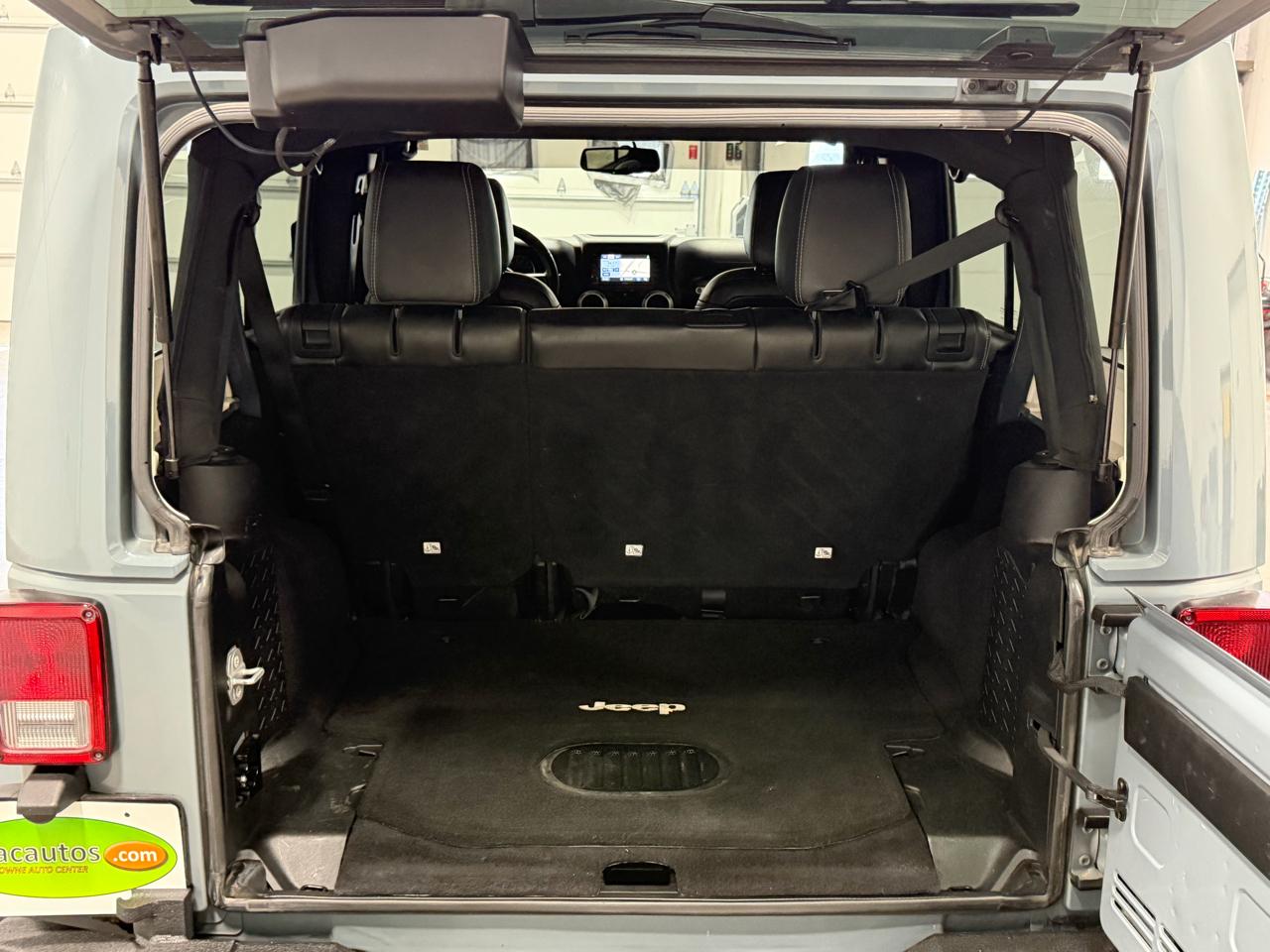 Jeep Wrangler Unlimited 4WD 4dr Sahara 2015