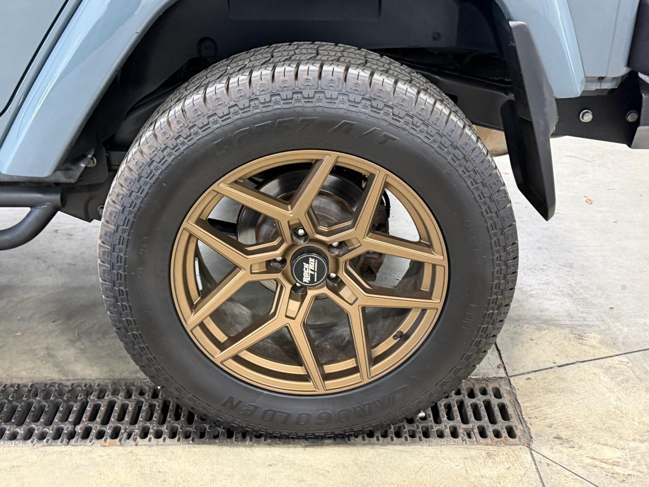 Jeep Wrangler Unlimited 4WD 4dr Sahara 2015