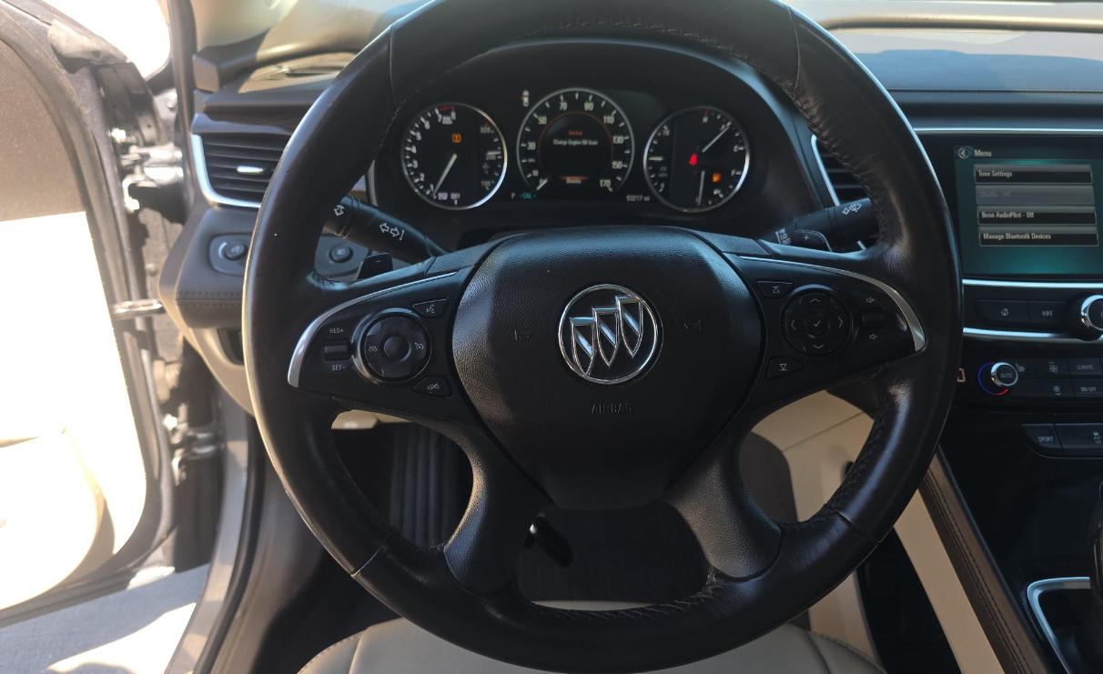 Buick LaCrosse 4dr Sdn Essence FWD 2019