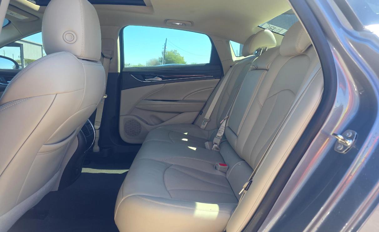 Buick LaCrosse 4dr Sdn Essence FWD 2019