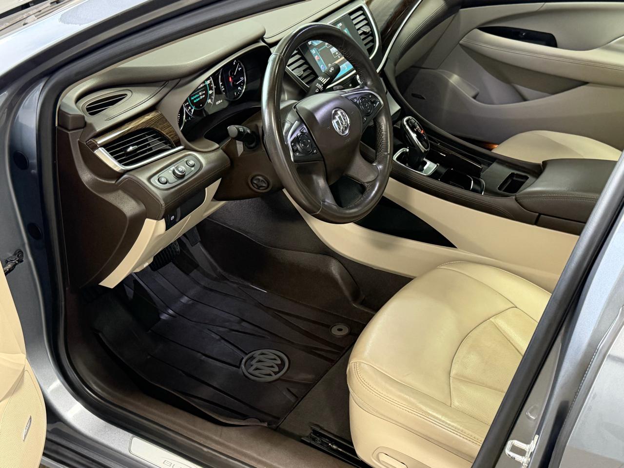 Buick LaCrosse 4dr Sdn Essence FWD 2019