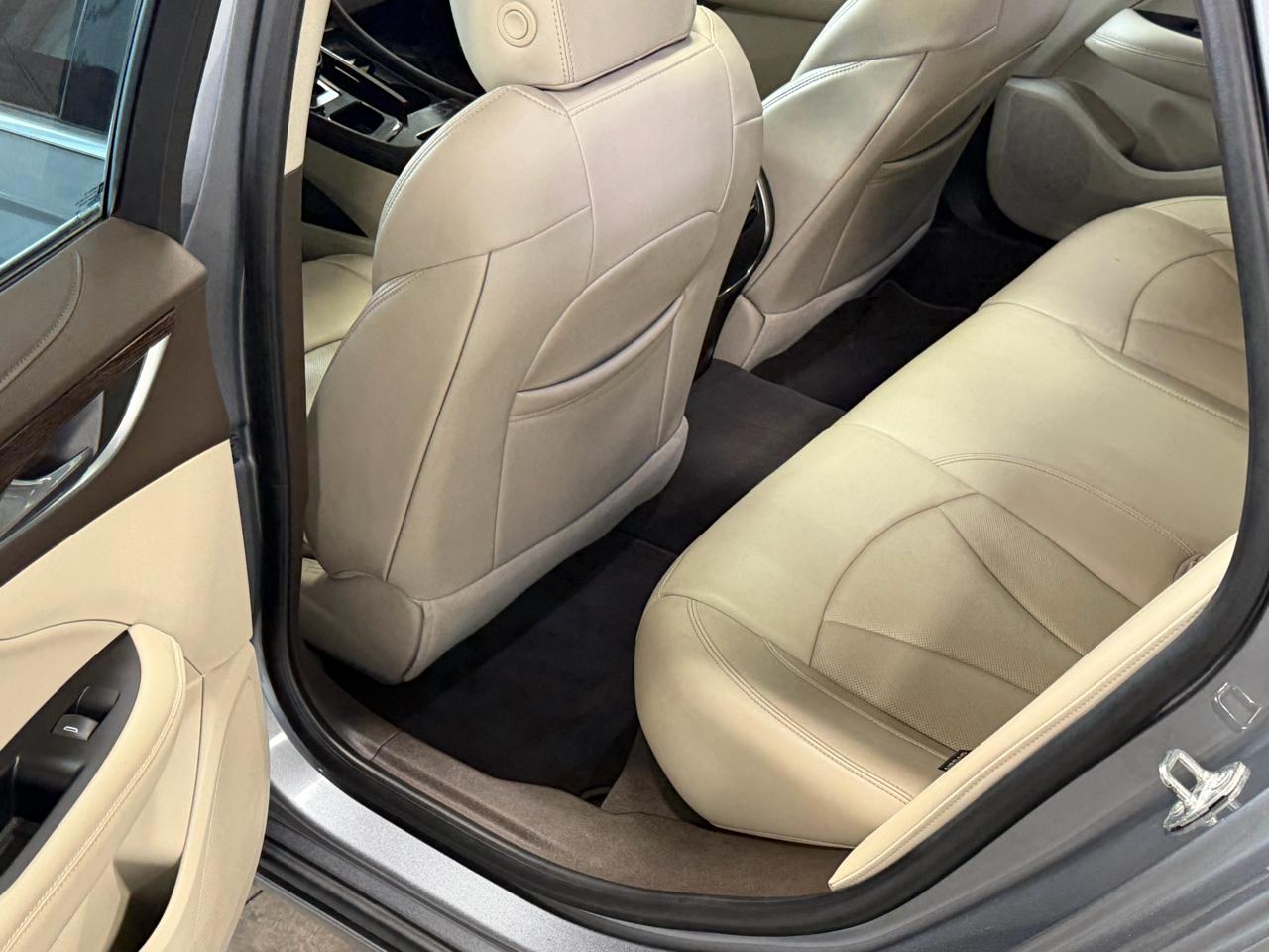 Buick LaCrosse 4dr Sdn Essence FWD 2019