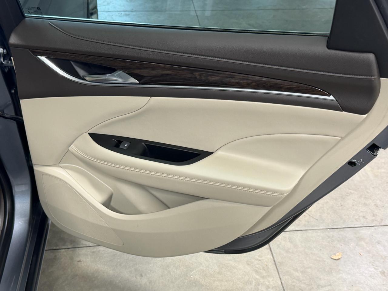 Buick LaCrosse 4dr Sdn Essence FWD 2019