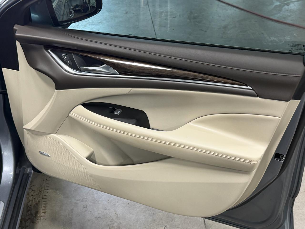 Buick LaCrosse 4dr Sdn Essence FWD 2019