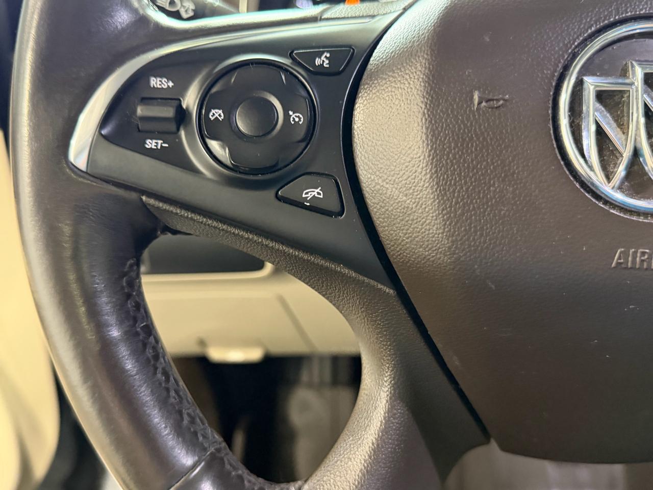 Buick LaCrosse 4dr Sdn Essence FWD 2019