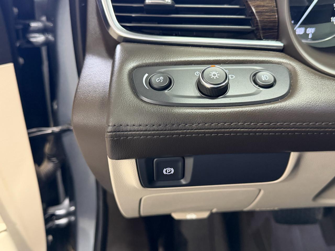 Buick LaCrosse 4dr Sdn Essence FWD 2019