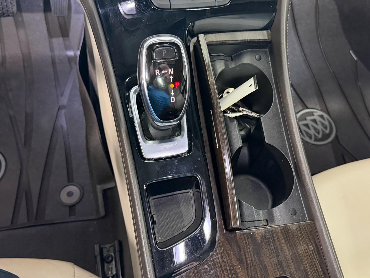 Buick LaCrosse 4dr Sdn Essence FWD 2019