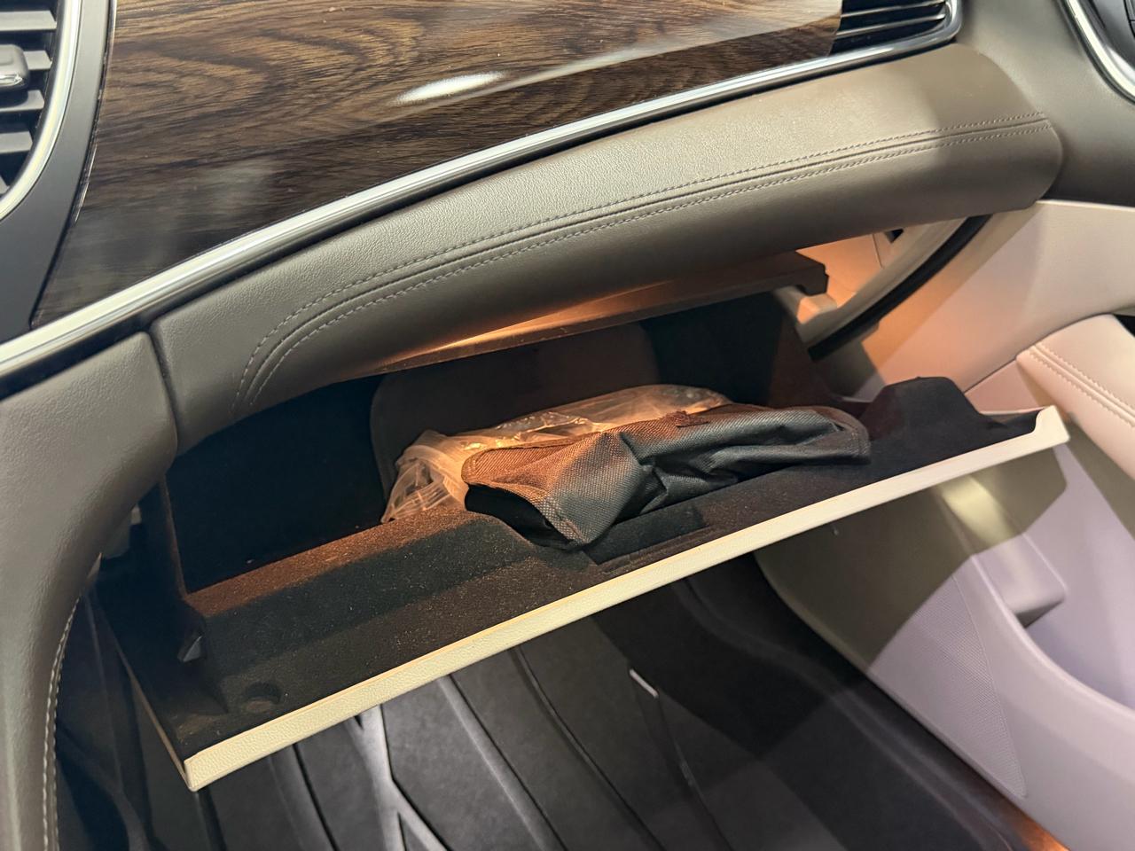 Buick LaCrosse 4dr Sdn Essence FWD 2019