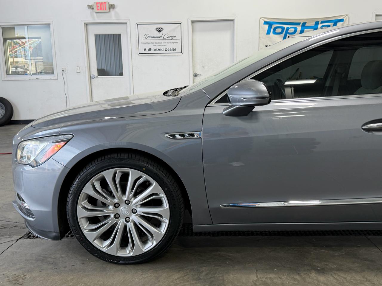 Buick LaCrosse 4dr Sdn Essence FWD 2019