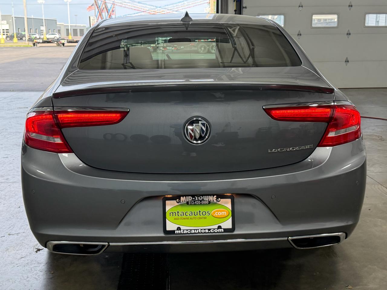 Buick LaCrosse 4dr Sdn Essence FWD 2019